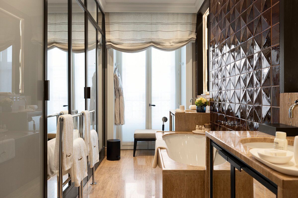 bairro-alto-hotel-lissabon-familienluxusreisen-thefamilyproject-bad