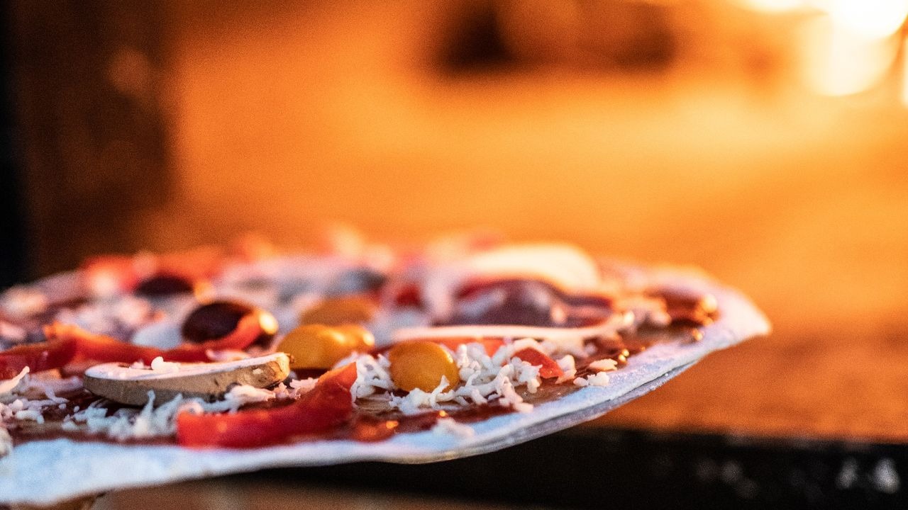 craveiral-farmhouse-portugal-familienluxusreisen-thefamilyproject-pizza