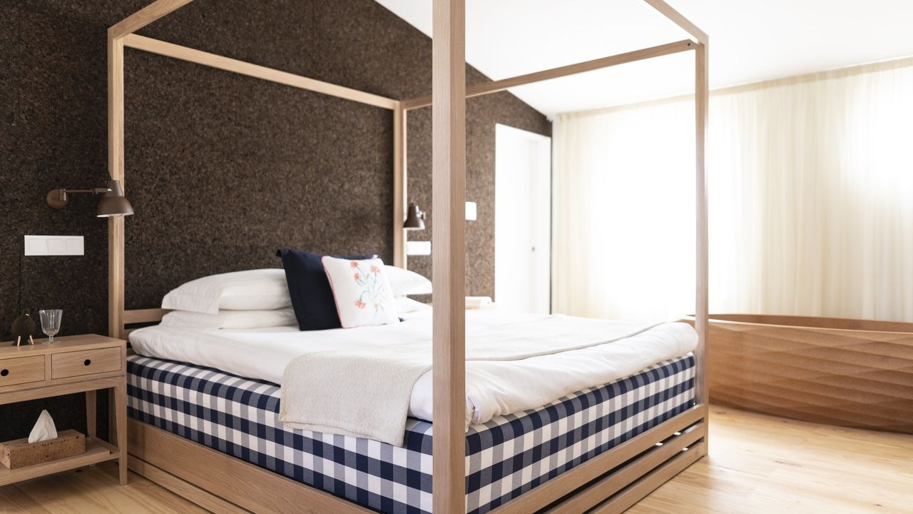 craveiral-farmhouse-portugal-familienluxusreisen-thefamilyproject-schlafzimmer