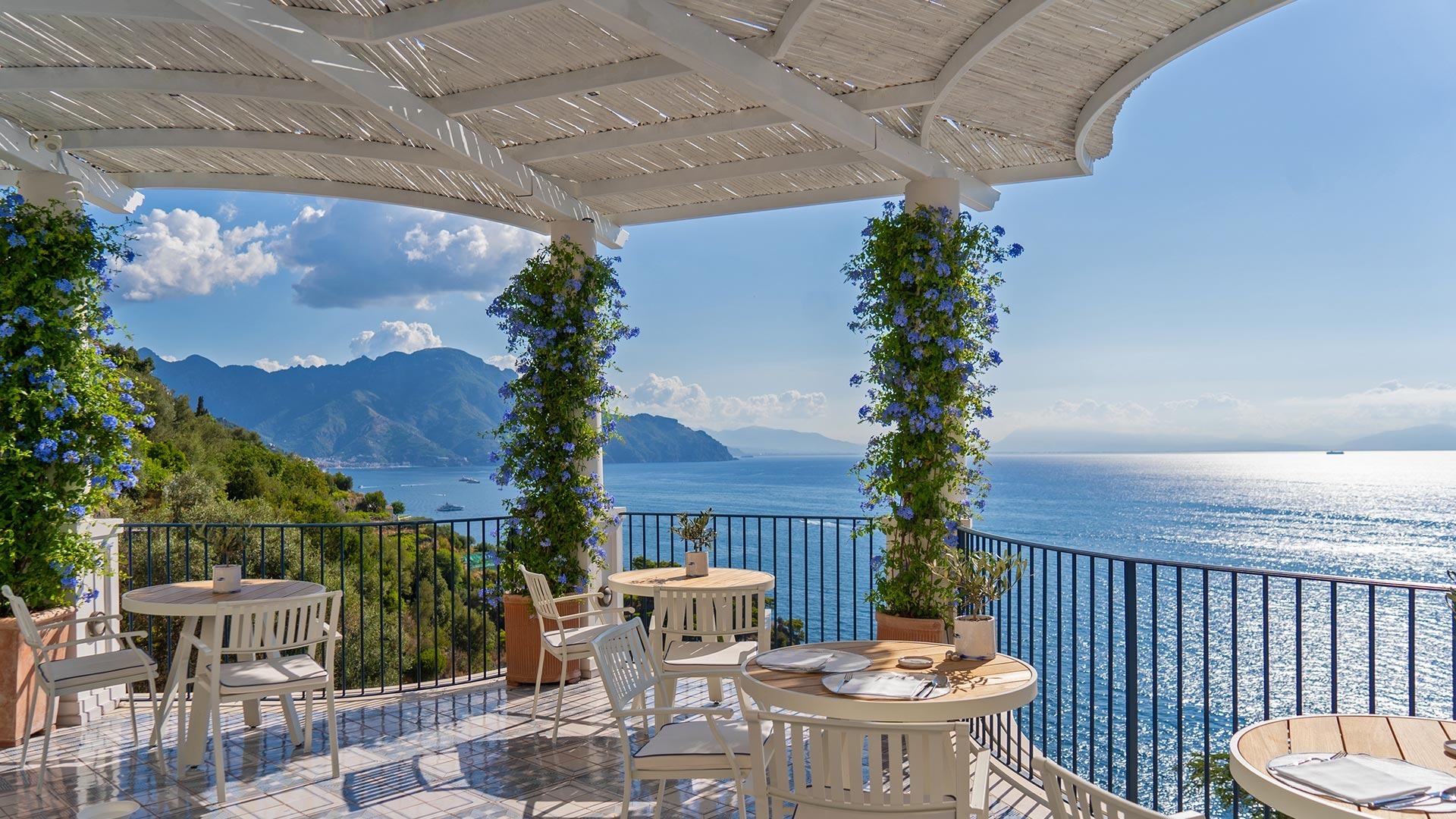 borgo-santandrea-italien-familienluxusreisen-thefamilyproject-aussicht