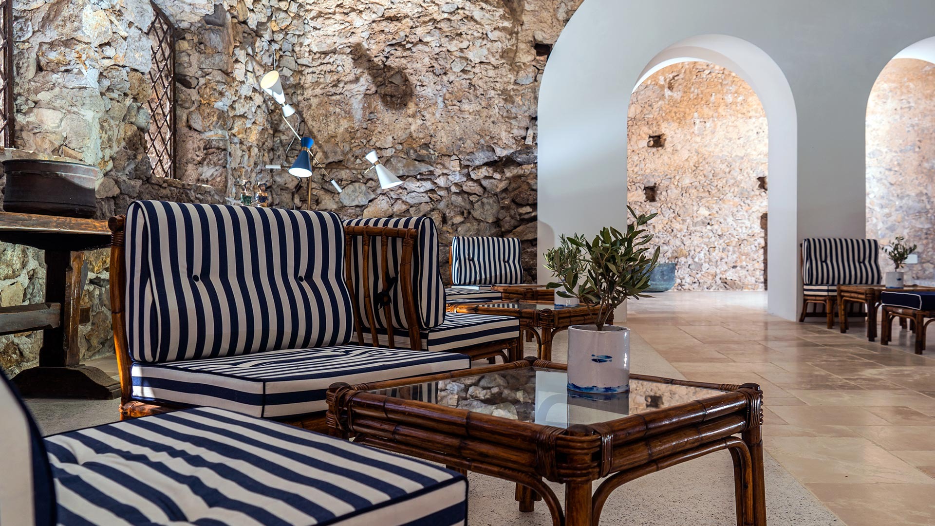 borgo-santandrea-italien-familienluxusreisen-thefamilyproject-einrichtung
