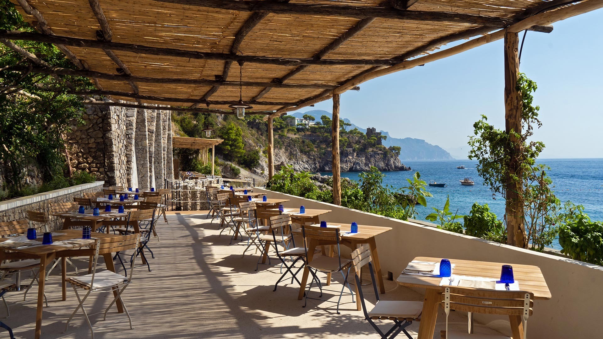 borgo-santandrea-italien-familienluxusreisen-thefamilyproject-mainrestaurant