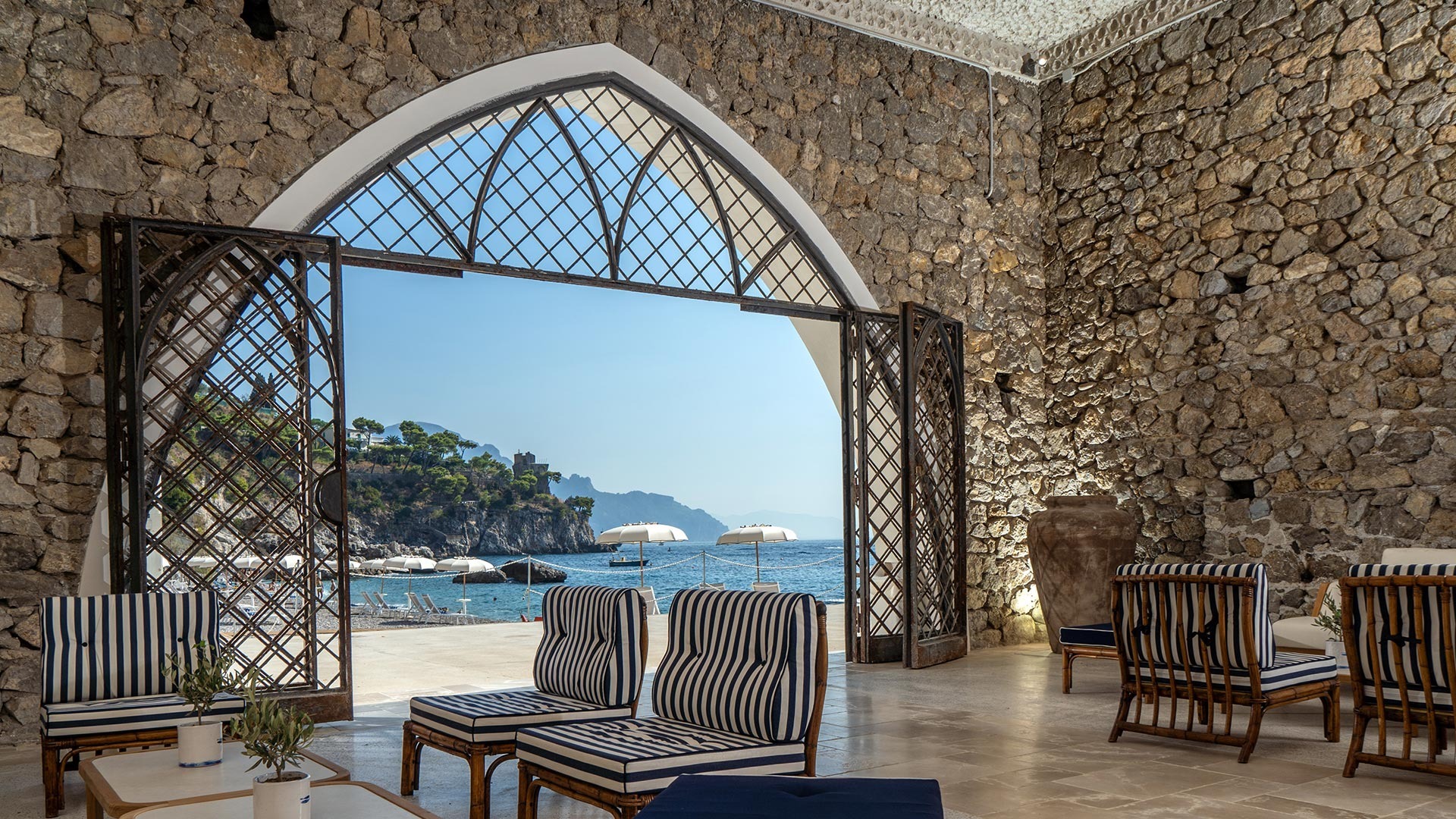 borgo-santandrea-italien-familienluxusreisen-thefamilyproject-veranda