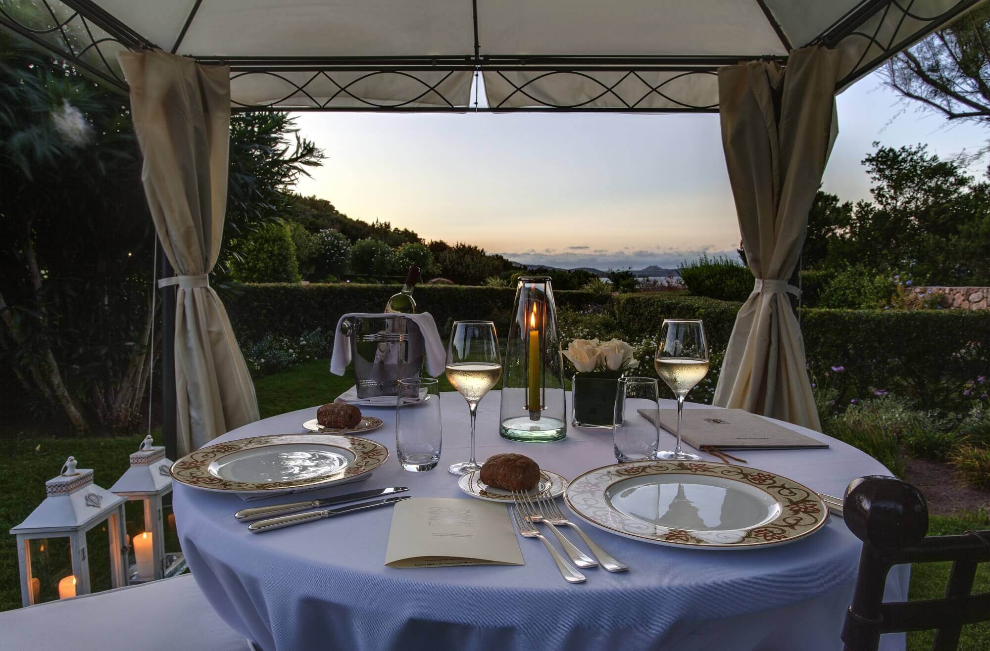 lea-bianca-luxury-resort-familienluxusreisen-thefamilyproject-privatedinner