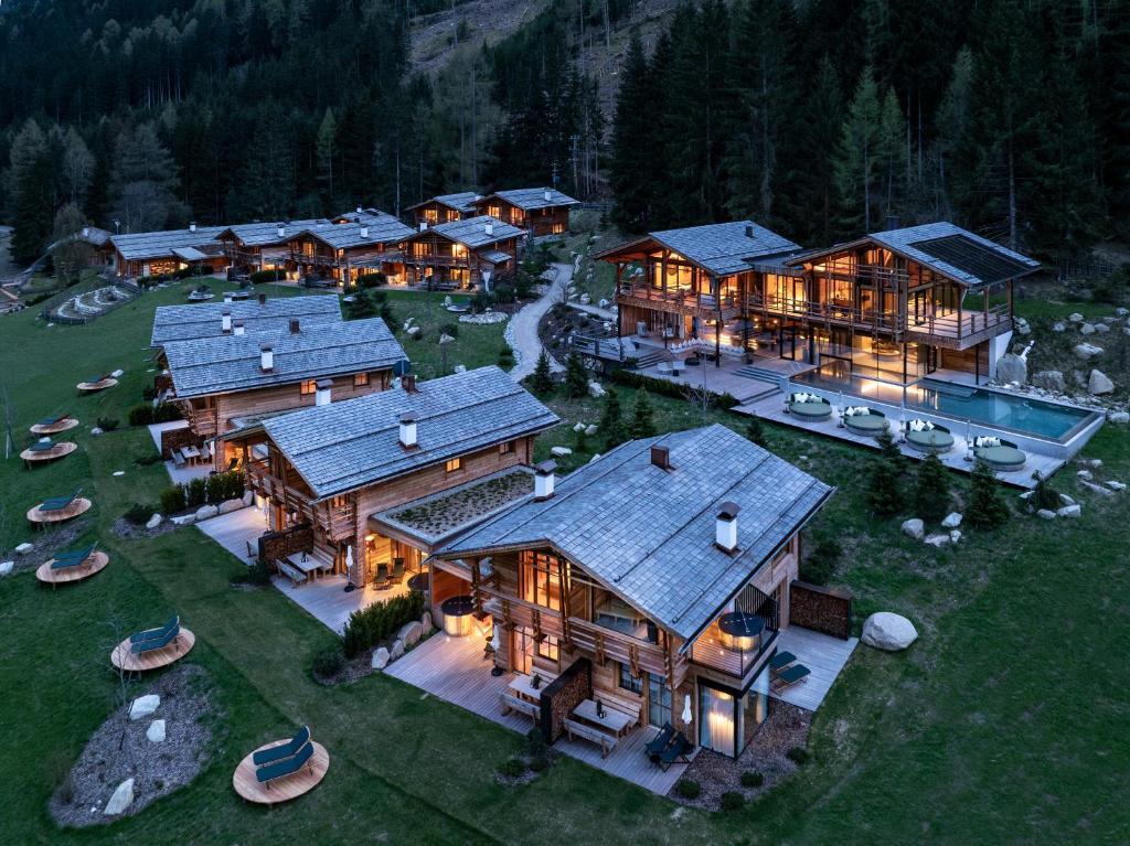 valsegg-chaletdorf-suedtirol-italien-familienluxusreisen-thefamilyproject-chalet