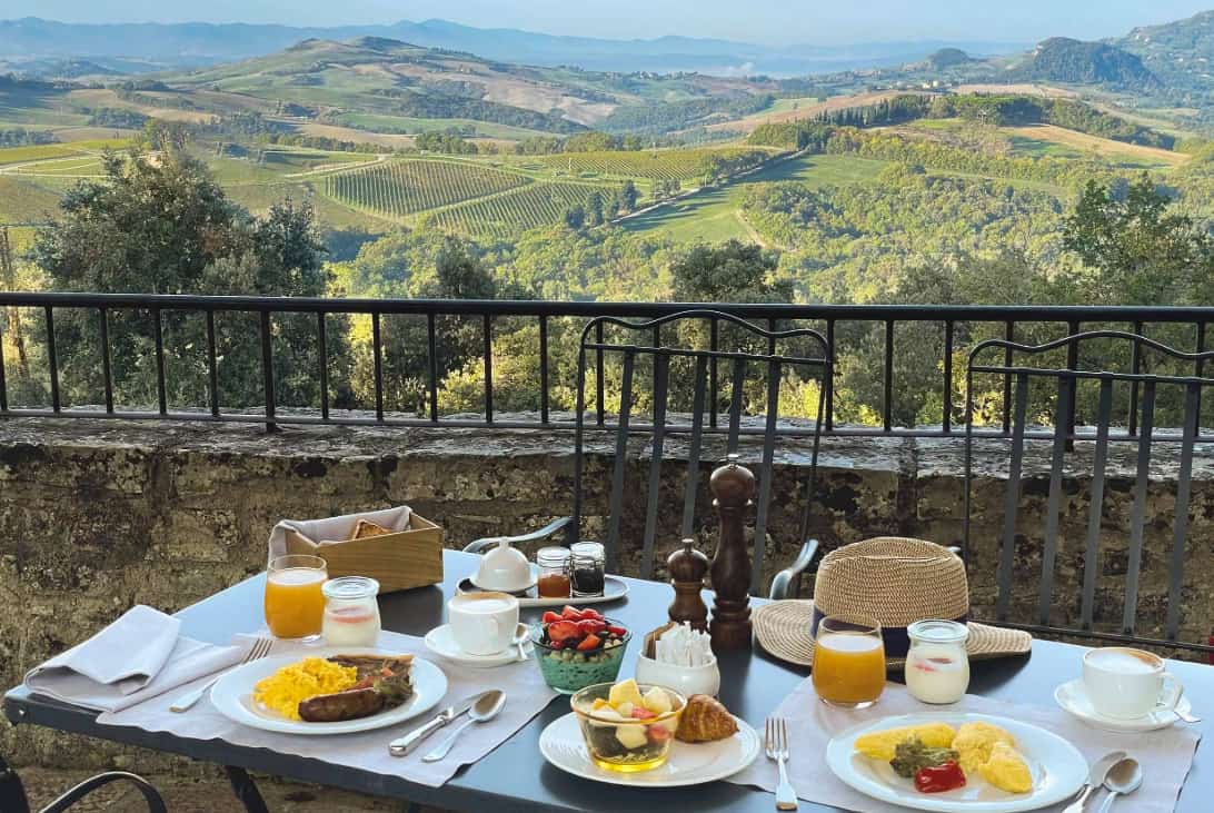 borgo-pignano-toskana-familienluxusreisen-frühstück