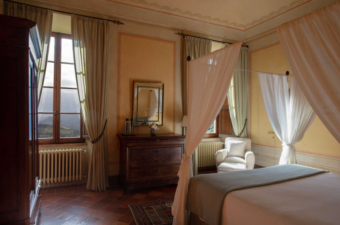 borgo-pignano-toskana-familienluxusreisen-schlafzimmer