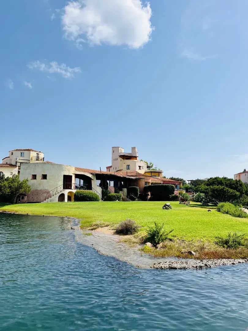 cala di volpe privat14