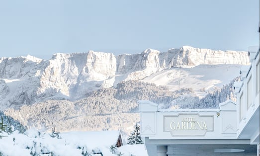 gardena grödnerhof gröden familienluxusreisen verschneit 2
