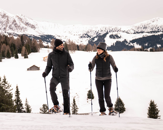 gardena-grödnerhof-familienluxusreisen-winter-schneeschuhwandern