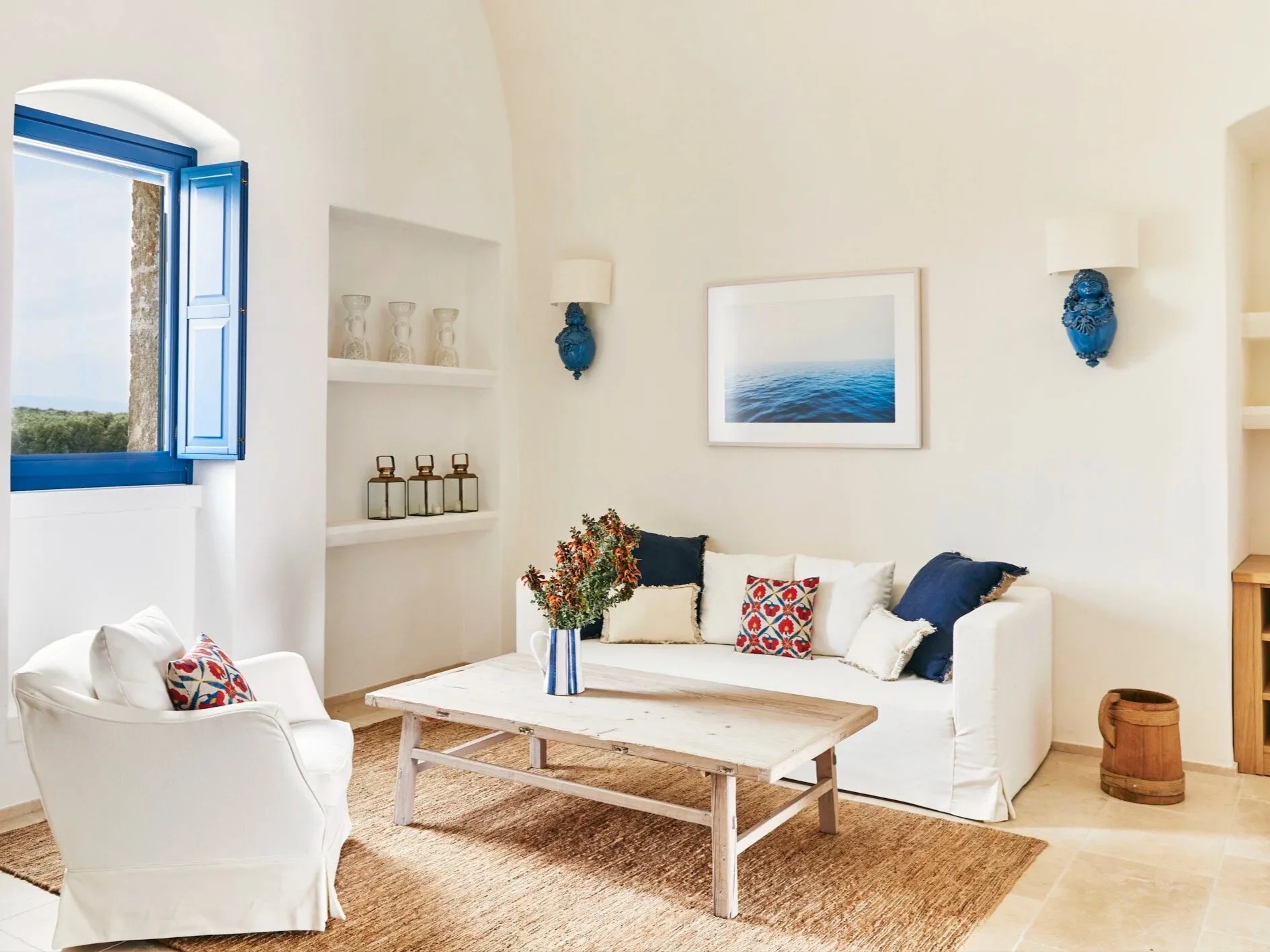 masseria-calderisi-italien-familienluxusreise-thefamilyproject-wohnzimmer