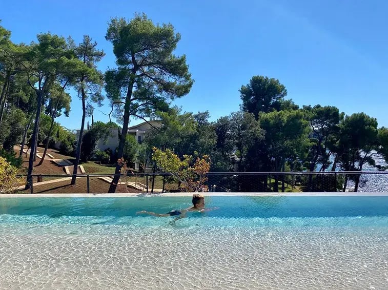 grand park hotel rovinj island deluxe suite familienkomfort luxus privatbilder pool aussicht