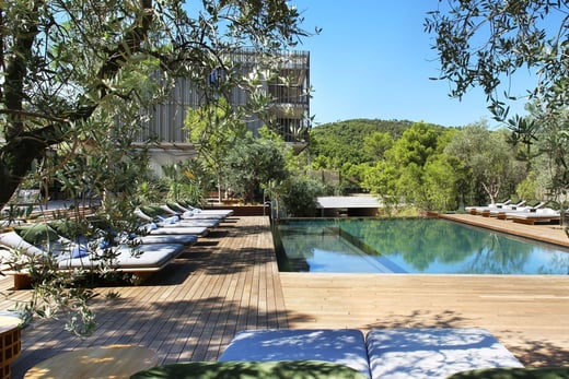 maslina-hvar-kroatien-familienluxusreise-thefamilyproject-pool