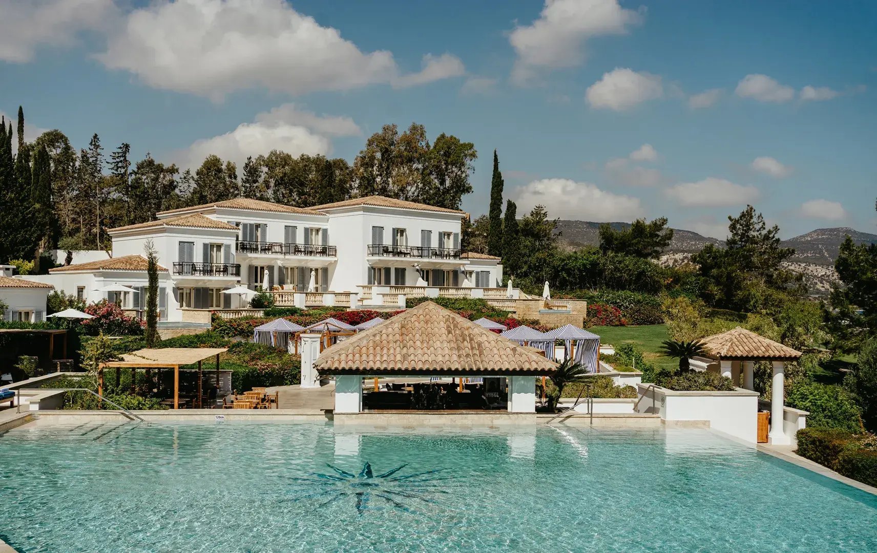 anassa zypern pool familienkomfort exklusiv luxurios