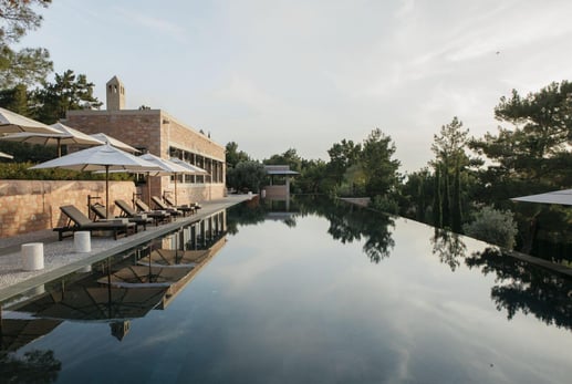Amanruya Familienluxusreisen TheFamilyProject Poolbereich-1