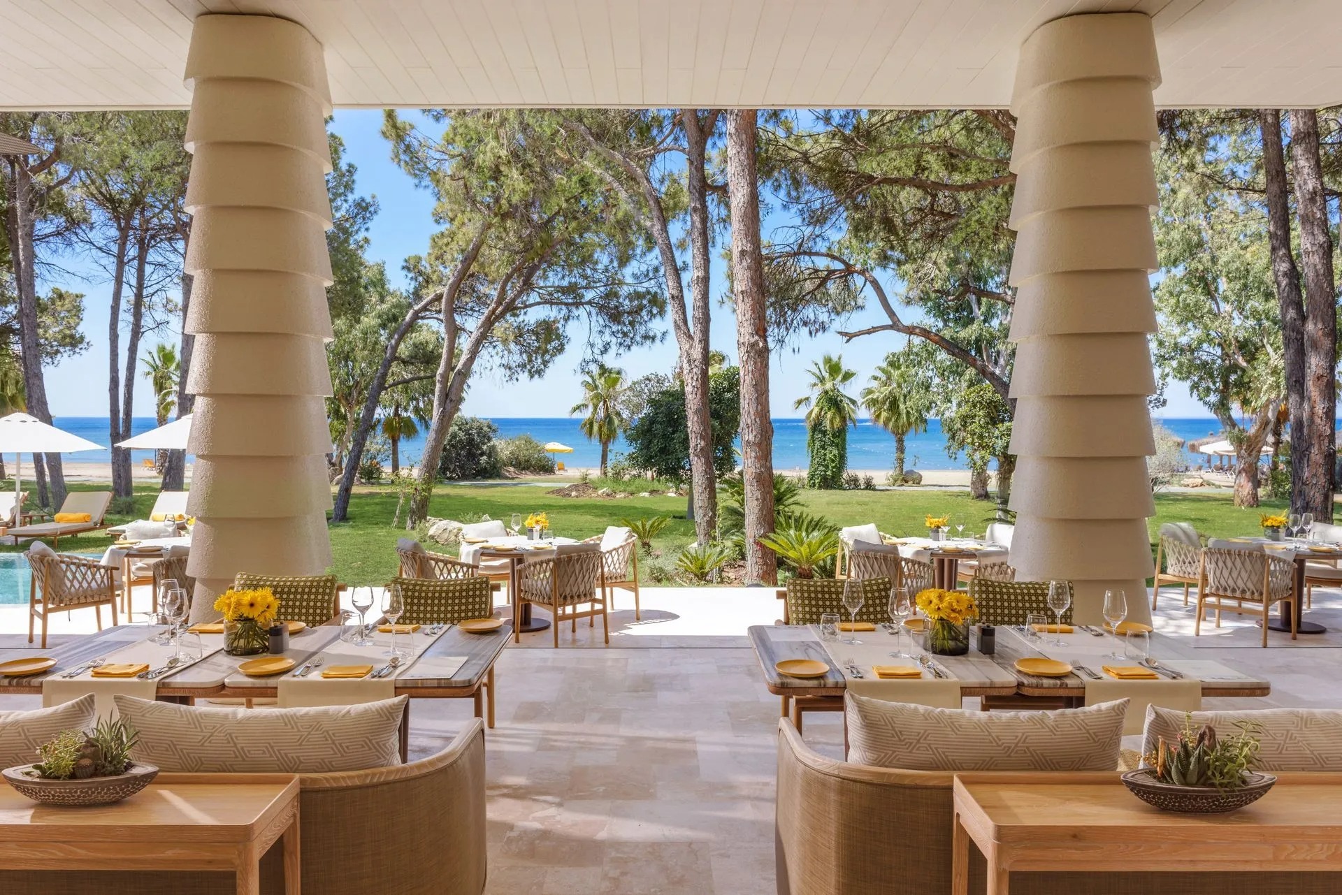 bijal-tuerkei-familienluxusreisen-thefamilyproject-beach-house-terrasse