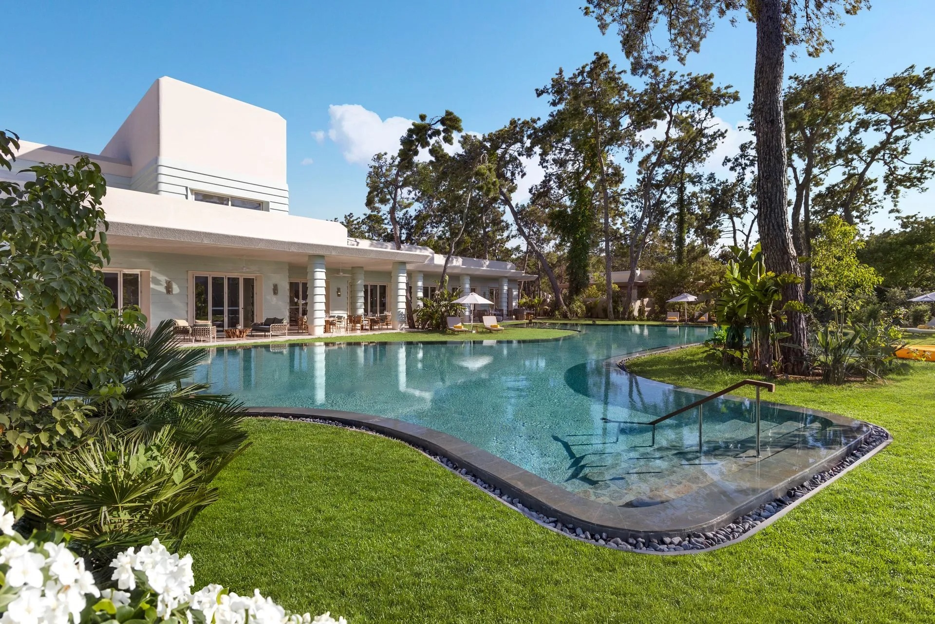 bijal-tuerkei-familienluxusreisen-thefamilyproject-club-house-pool