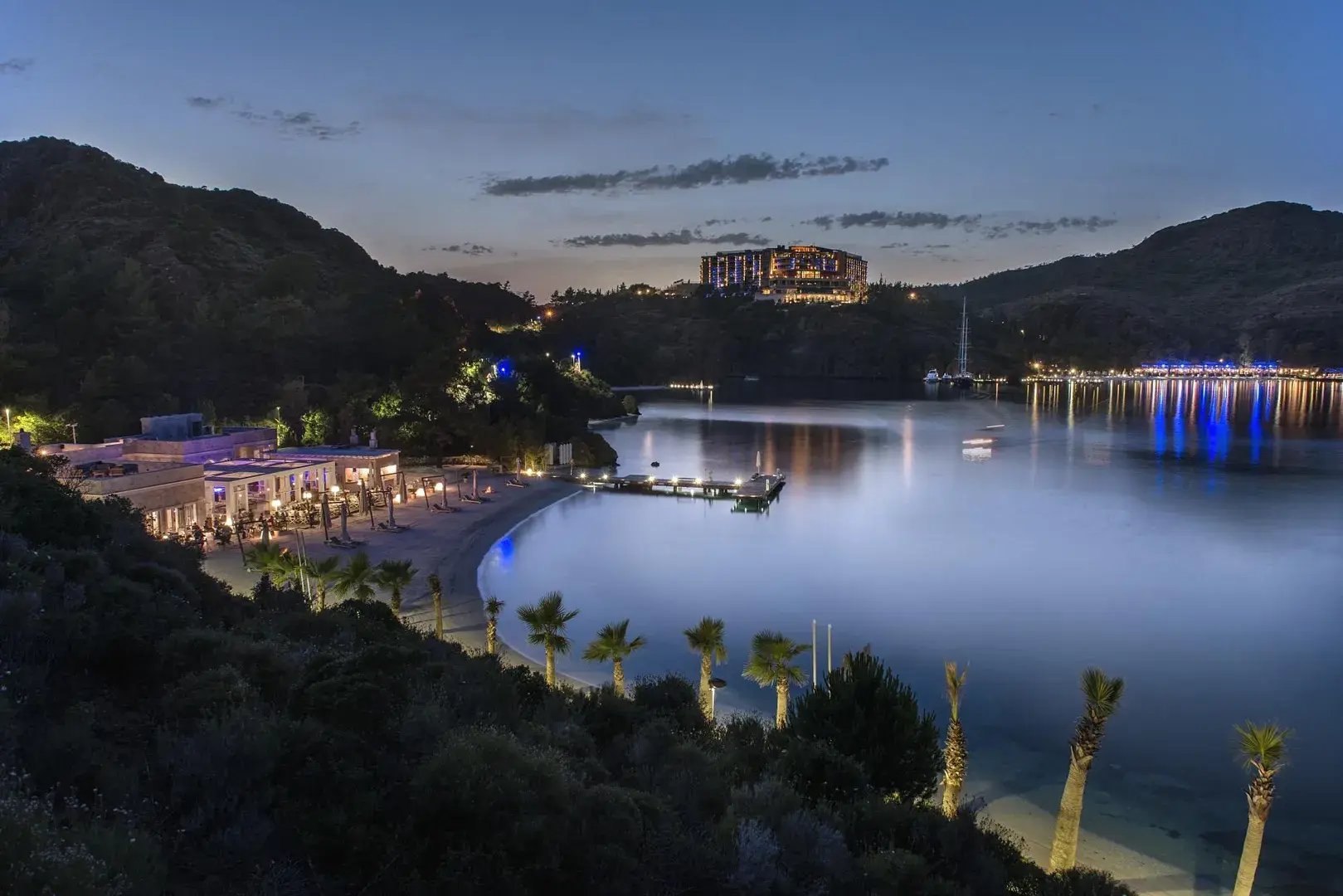 d-maris-bay-marmaris-hisaronu-turkei-abend-ubersicht-luxus-urlaub-kinder-the-family-project