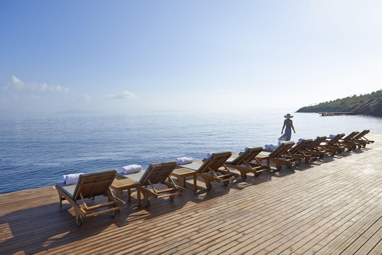 Mandarin Oriental Bodrum Familienluxusreisen TheFamilyProject Liegen