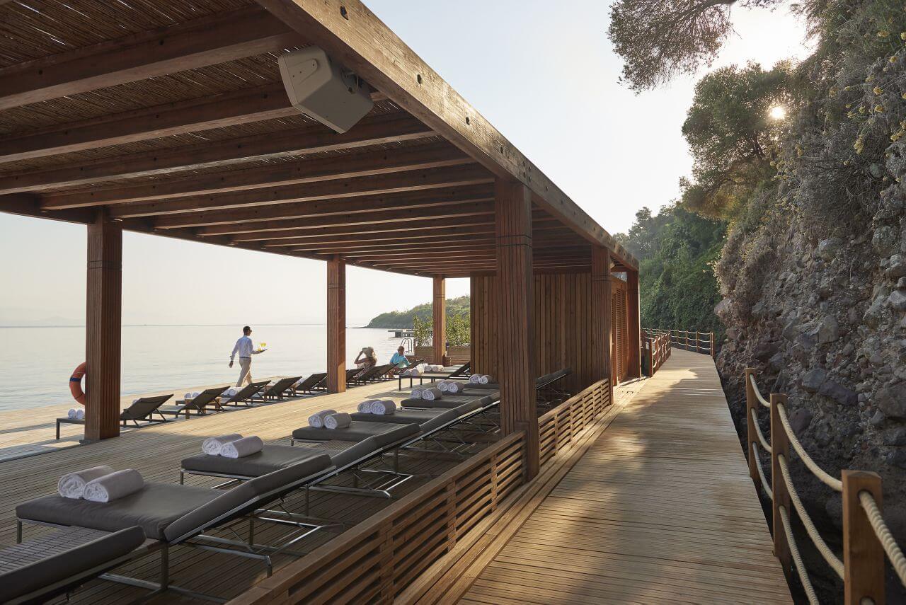 Mandarin Oriental Bodrum Familienluxusreisen TheFamilyProject Strandlounge