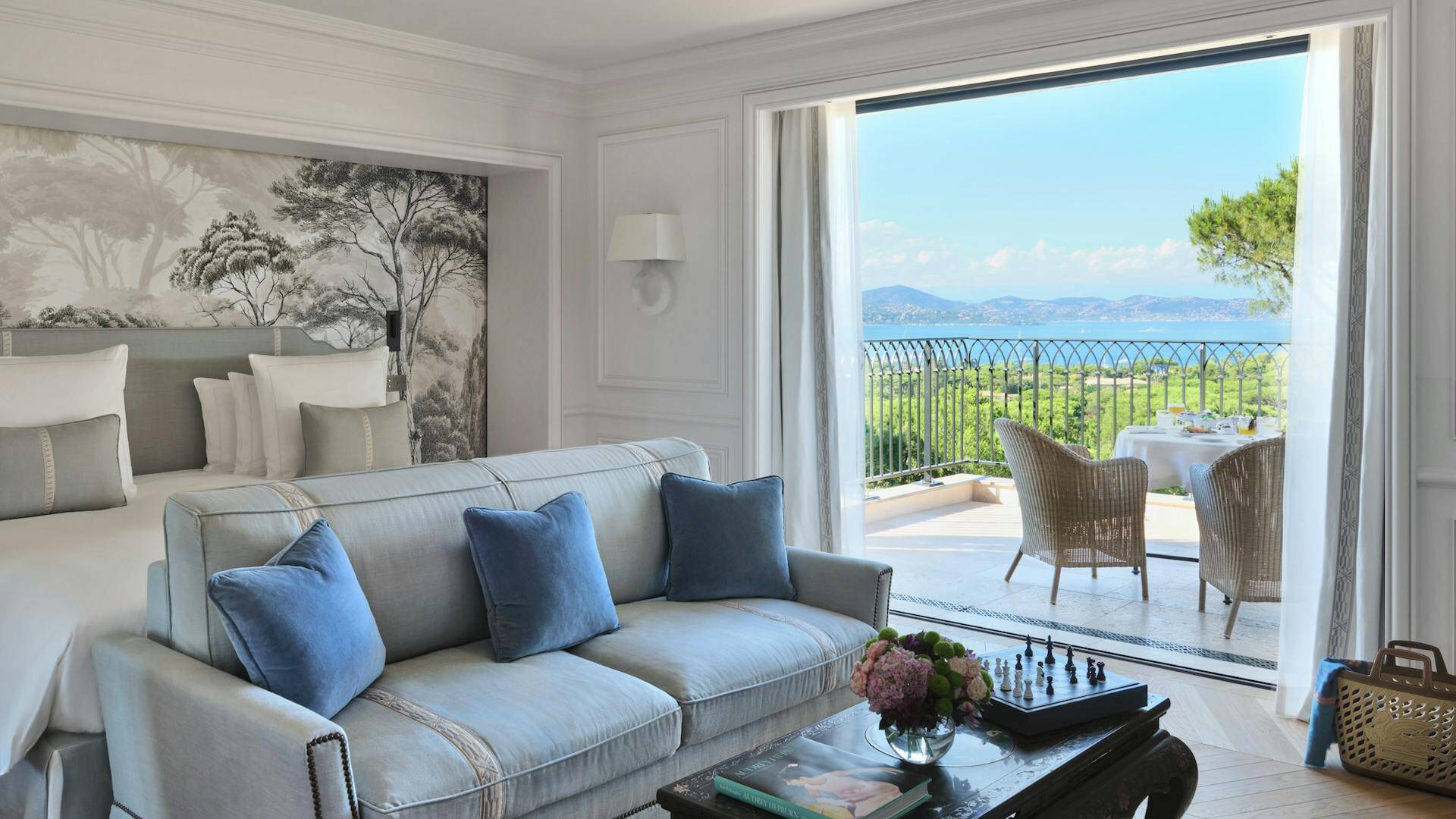 airelles-chateau-de-la-messardiere-saint-tropez-familienluxusreisen-junior-suite