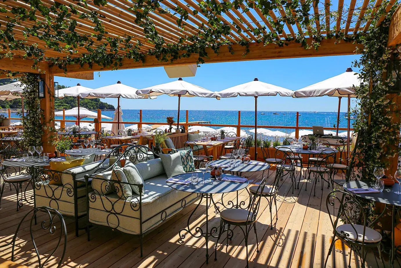 chateau-de-la-messardiere-st-tropez-frankreich-meerblick-exklusiv-familienkomfort-luxus