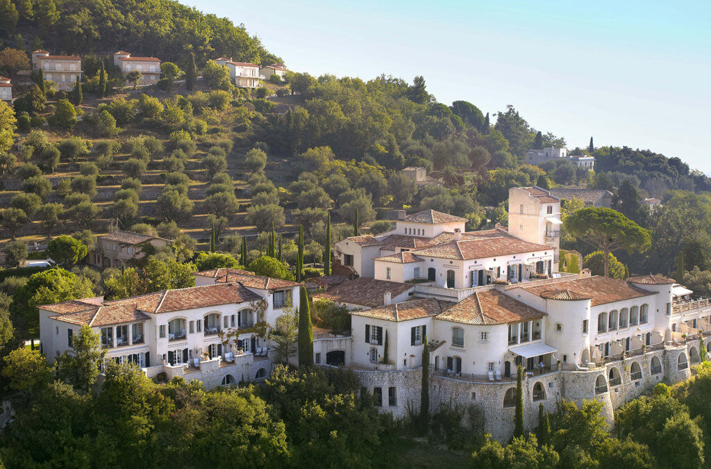 chateau-st-martin-vence-familienluxusreisen-hotelansicht2