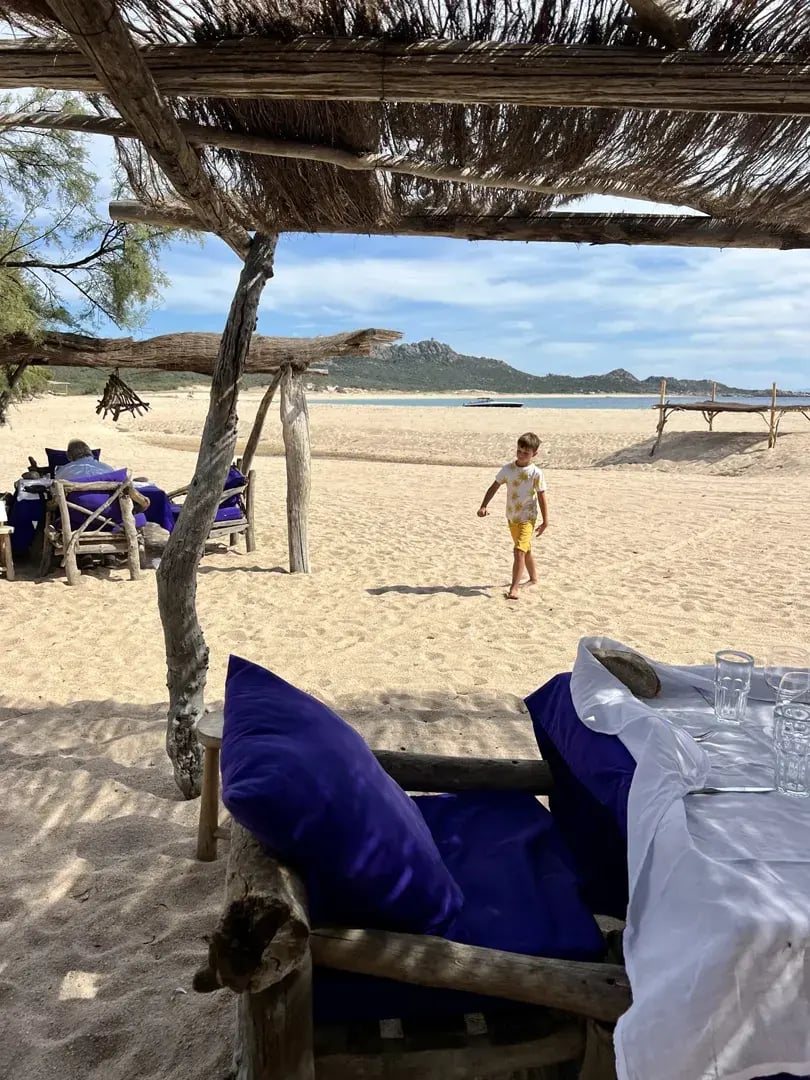 domaine de murtoli korsika familien lunch am strand