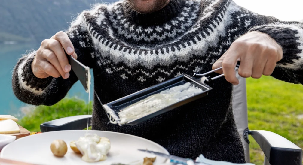 eden-roc-ascona-schweiz-familienluxusreisen-käse-fondue