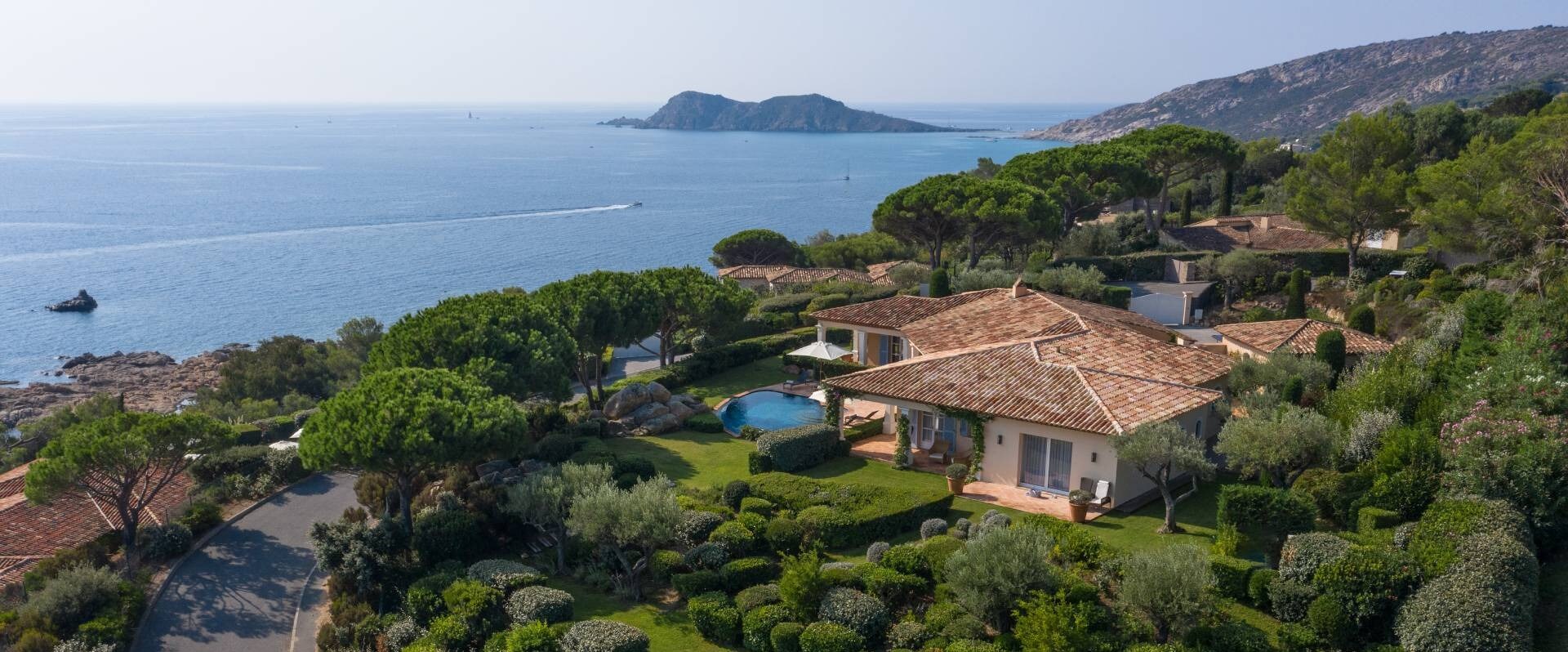 la-reserve-ramatuelle-frankreich-familienluxusreisen-villa2