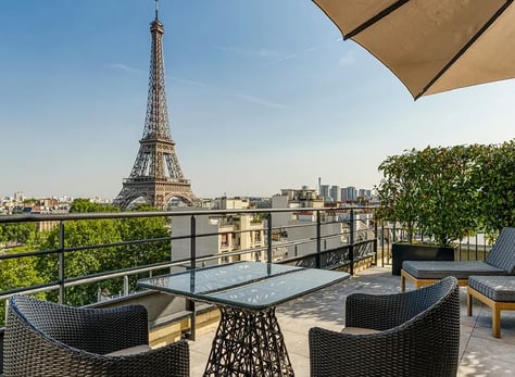 2-shangri-la-paris-frankreich-luxus-hotel-eiffelturm-kinderfreundlich-exklusiv