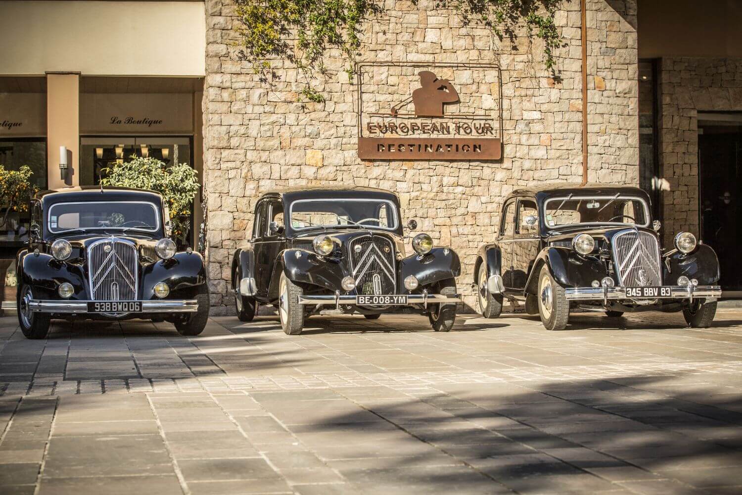 terre-blanche-frankreich-familienluxusreisen-autos