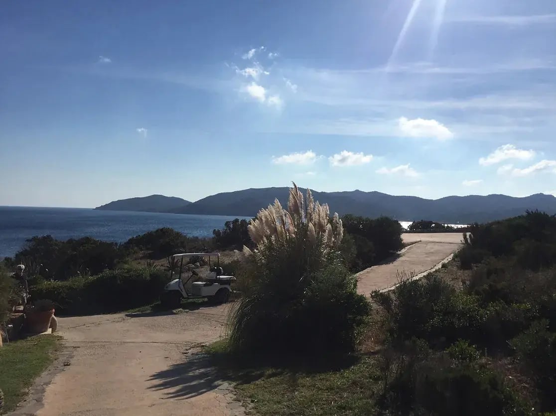 hotel u capu biancu korsika frankreich schlafzimmer privatbilder ausblick strandweg