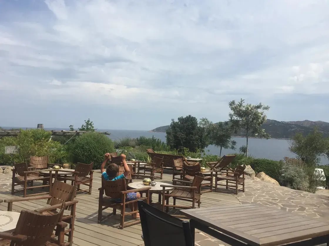 hotel u capu biancu korsika frankreich schlafzimmer privatbilder lounge meerblick