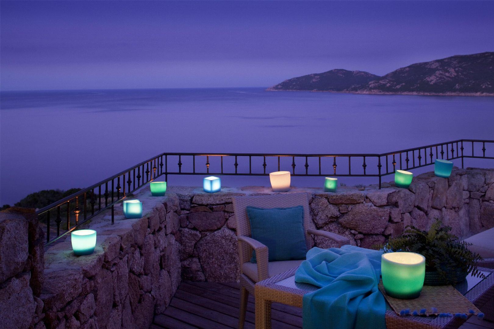 u-capu-bianco-familienluxusreisen-terrasse-abendstimmung