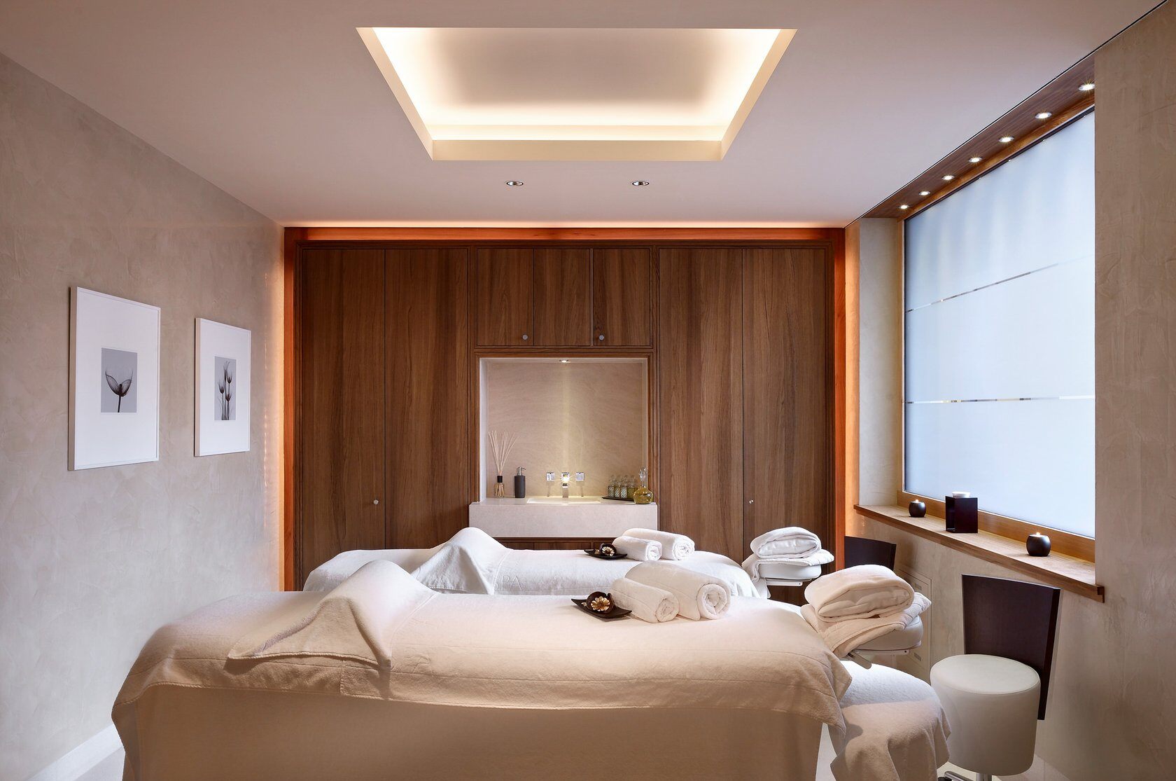 Aurelio-Lech-Familienluxusreisen-Massageraum