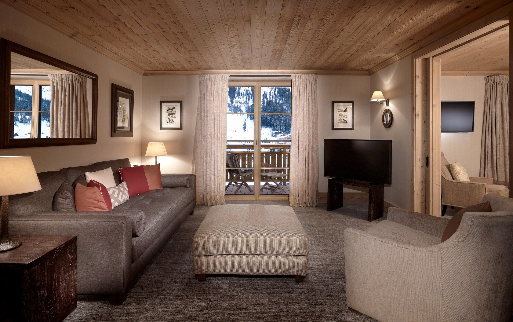 Aurelio-Lech-Familienluxusreisen-Zimmer-Balkon