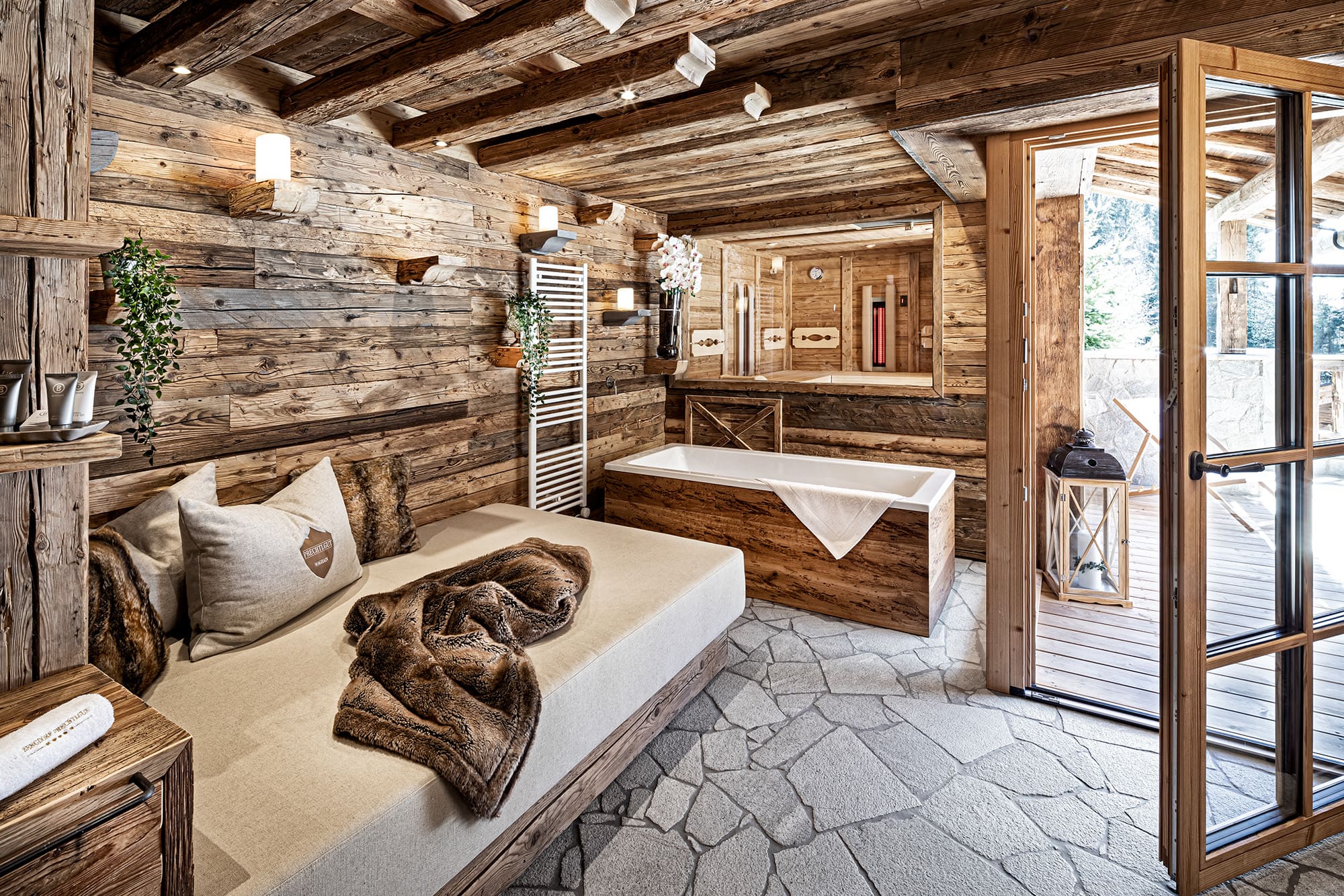 Bergdorf-Prechtlgut-Wagrain Badezimmer eines Apartments