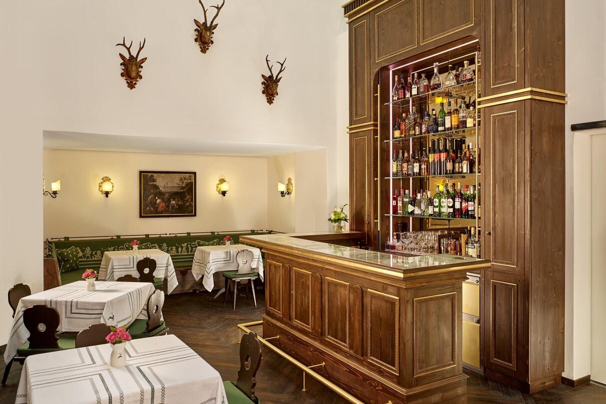 Goldener Hirsch Hotelbar