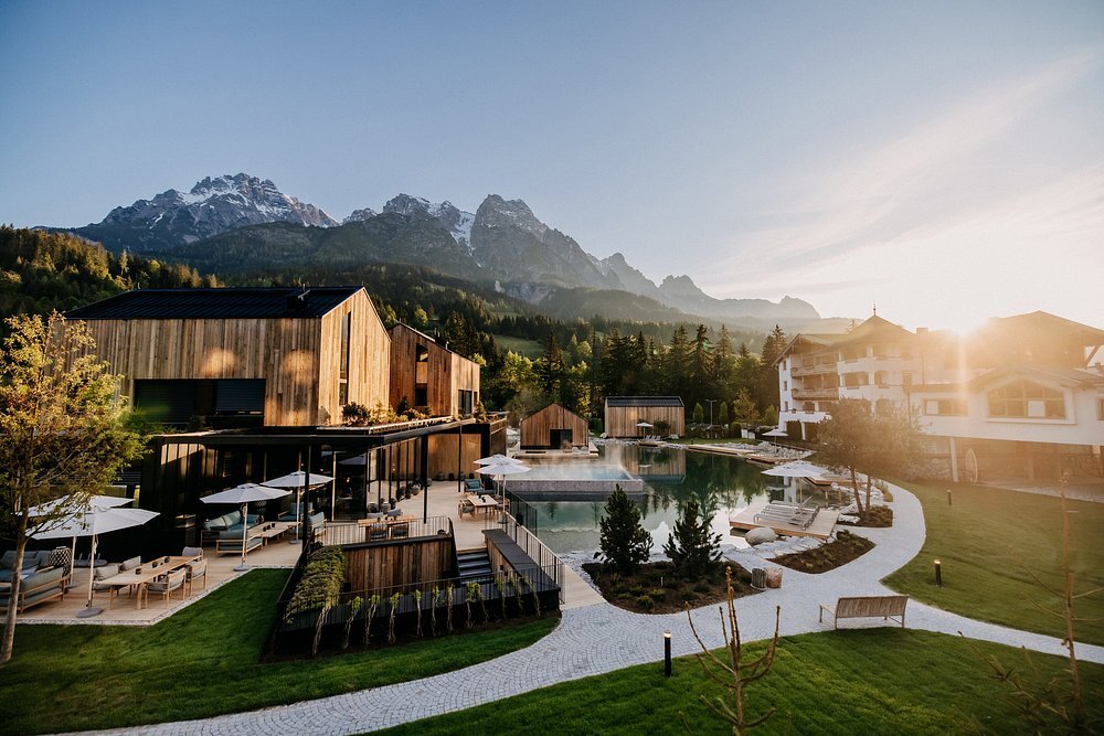 naturhotel-forsthofgut-leogang-oesterreich-familienluxusreisen-thefamilyproject-seehaus