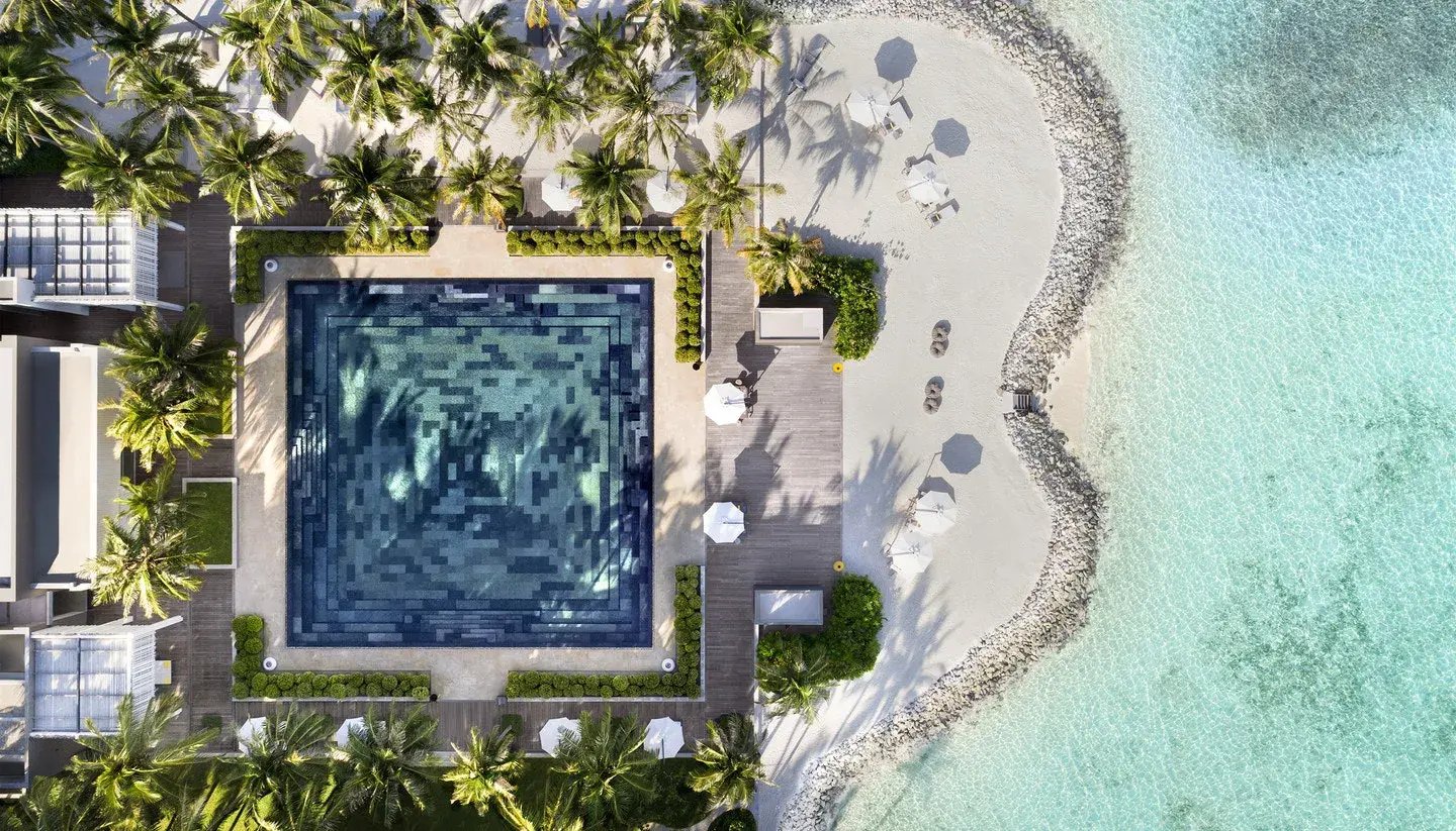 cheval blanc randheli malediven pool strandfamiliengeeignet luxurios erstklassig hochwertig