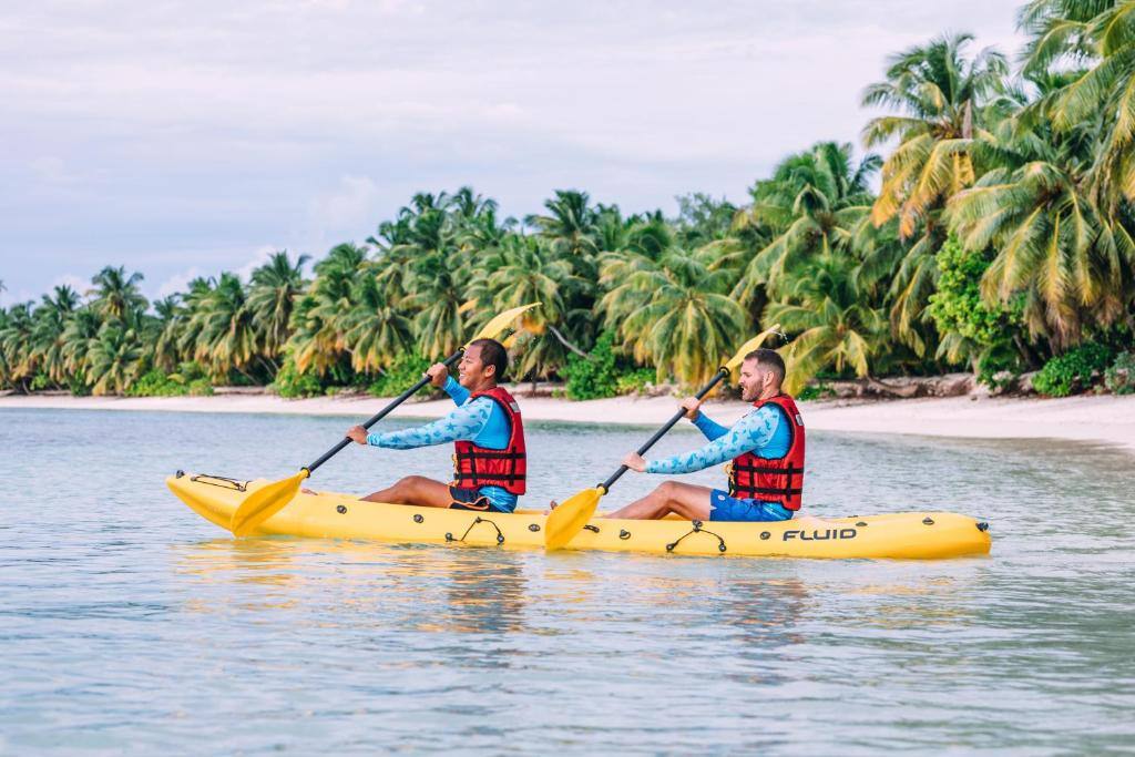 Four Seasons at Desroches Island Kayak