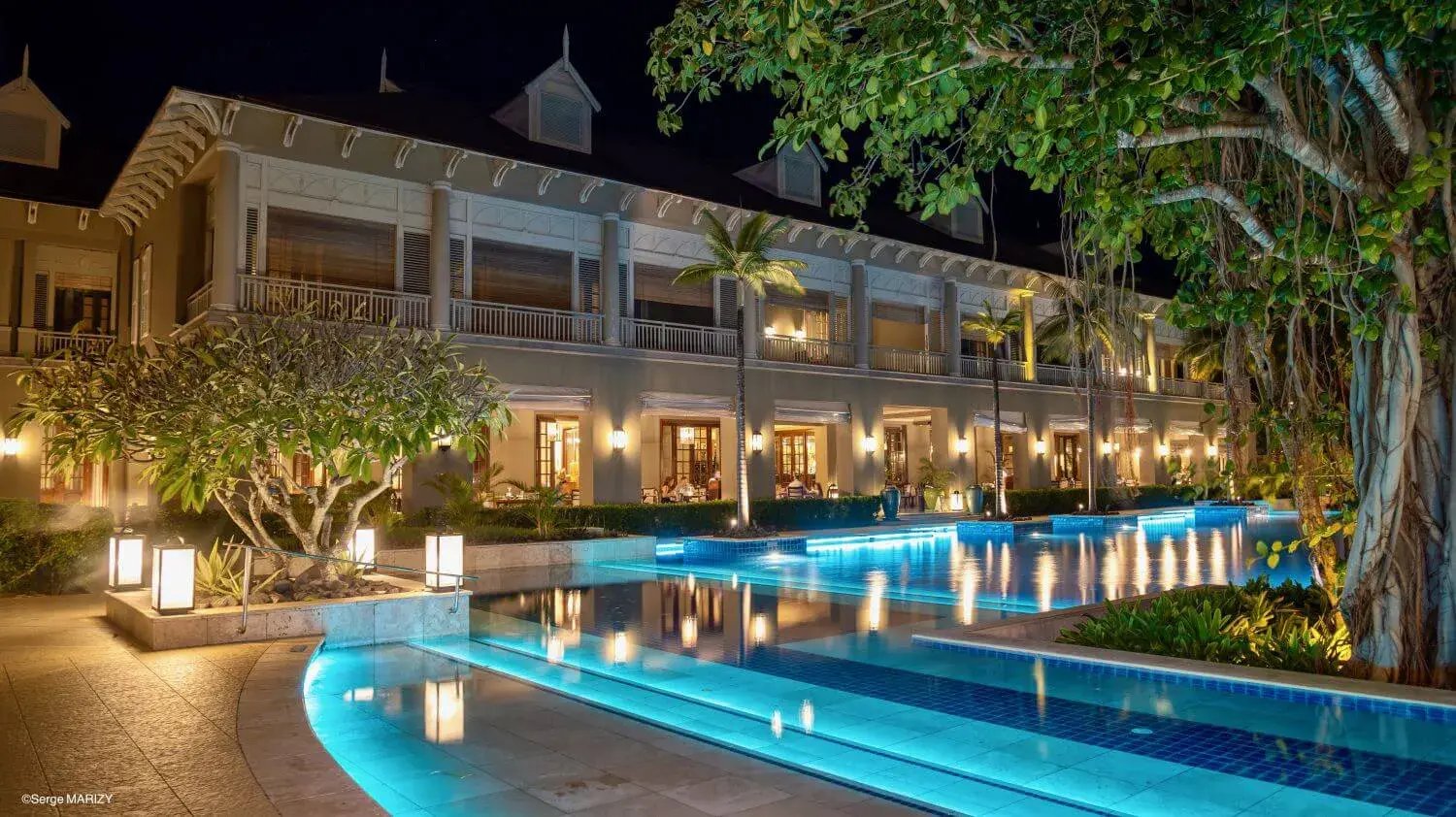 jw marriott mauritius resort buffet