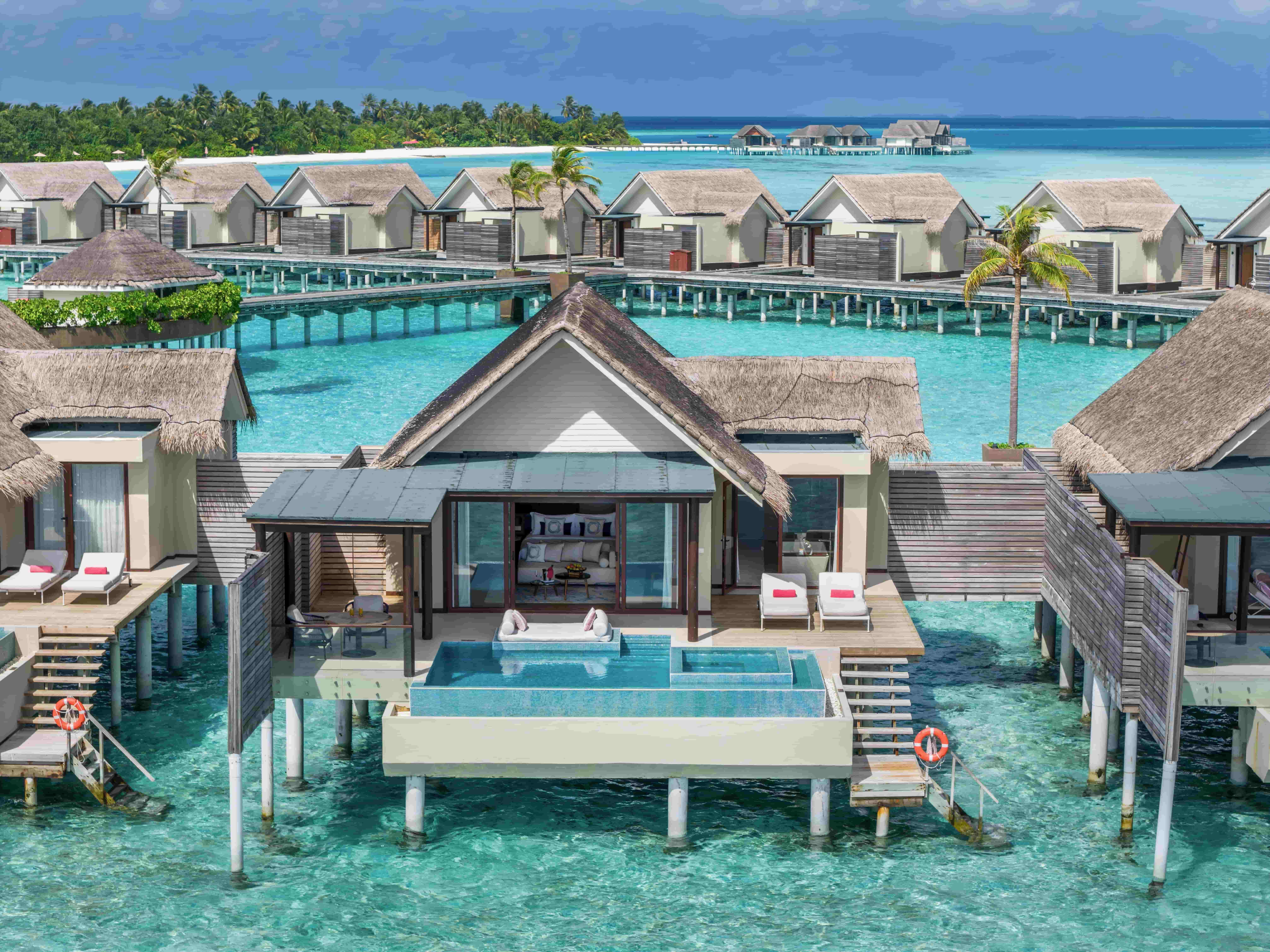 niyama-private-island-malediven-familienluxusreisen-thefamilyproject-deluxe-overwater-pool-villa
