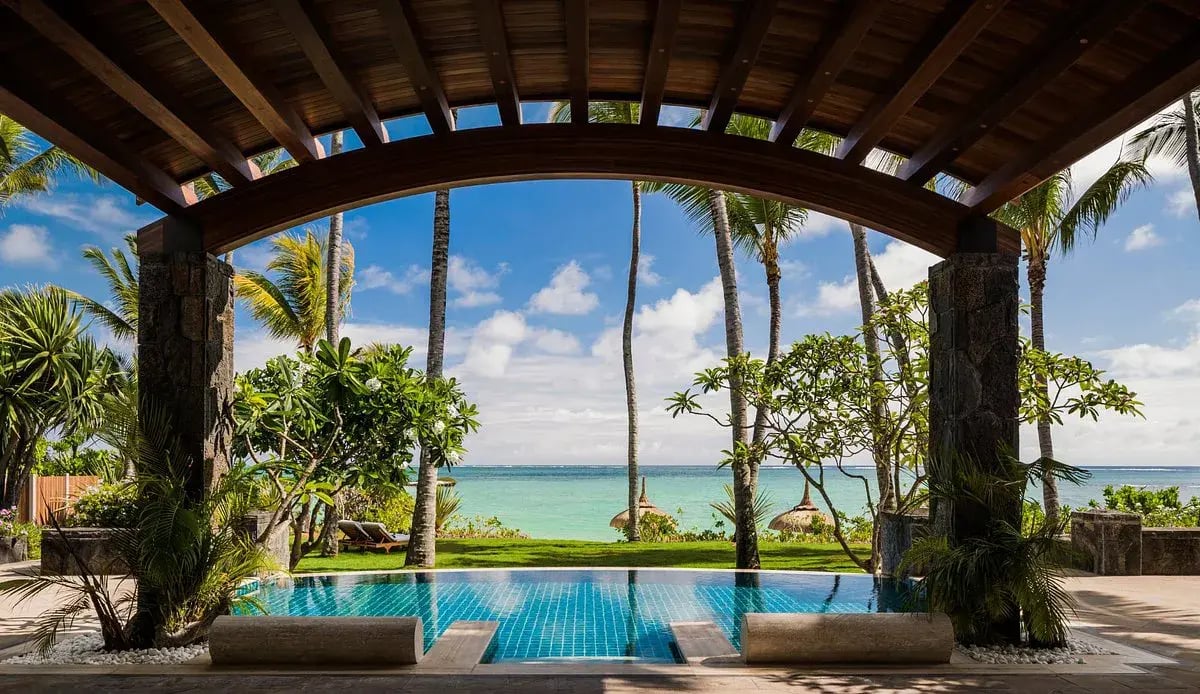 one only le saint geran mauritius villa one wohnbereich meerblick luxurios hochwertig kinderfreundlich