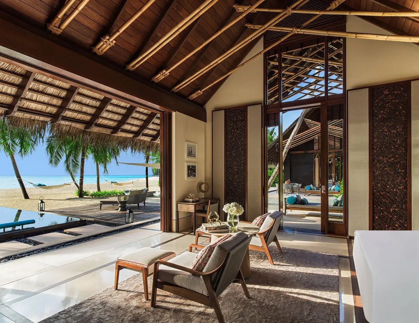 one only reethi rah malediven schlafzimmer familienkomfort hochwertig luxurios