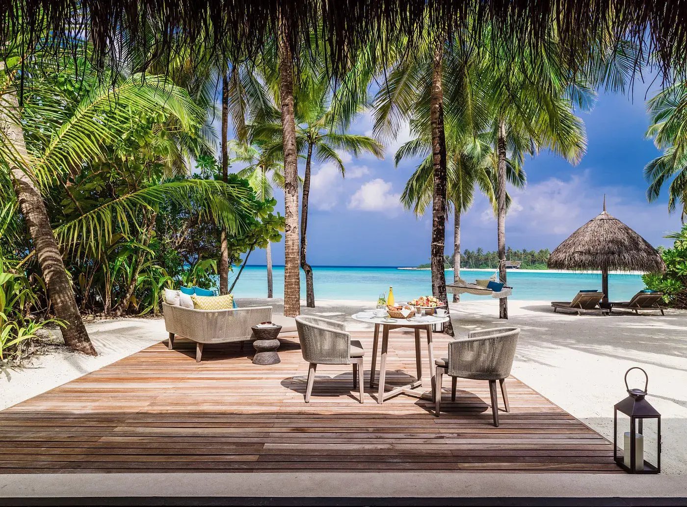 one only reethi rah malediven terrasse familienkomfort luxurios strand meerblick exklusiv