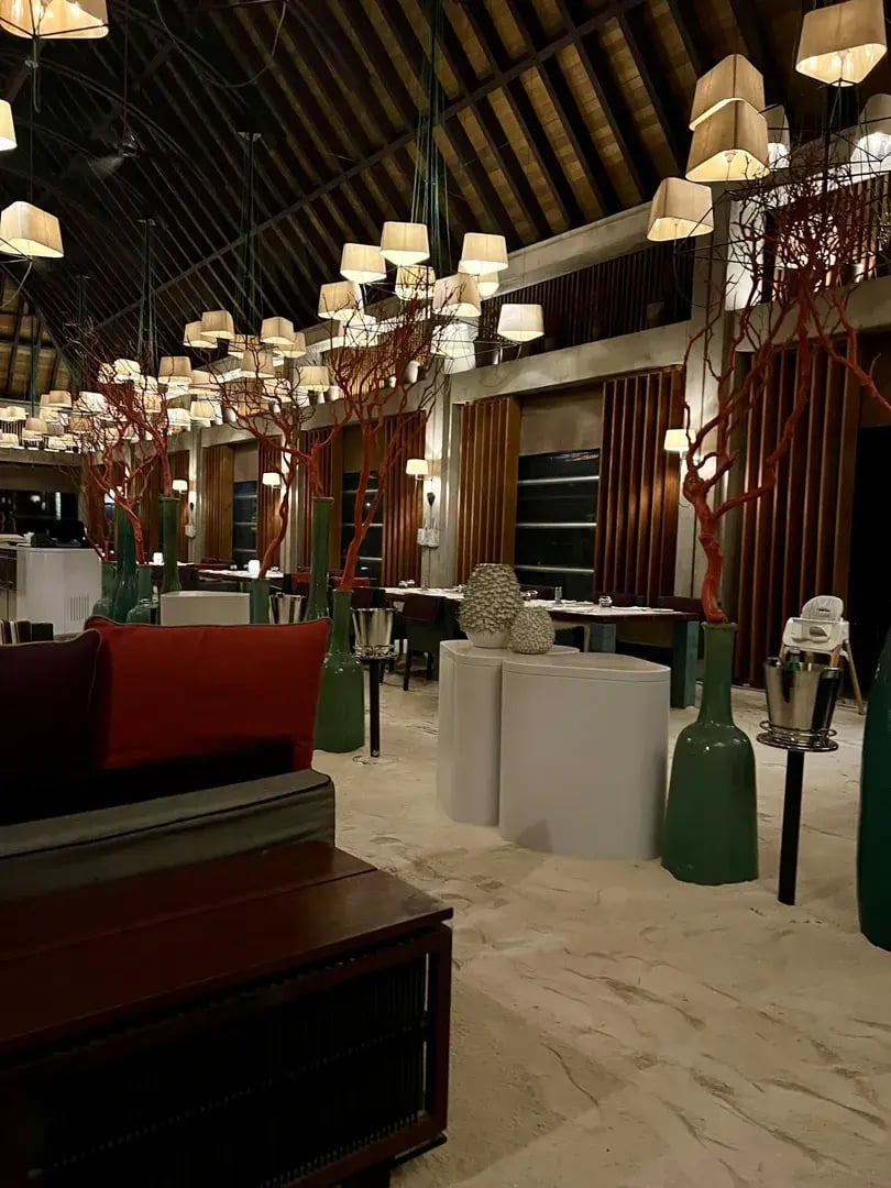 velaa private island p16