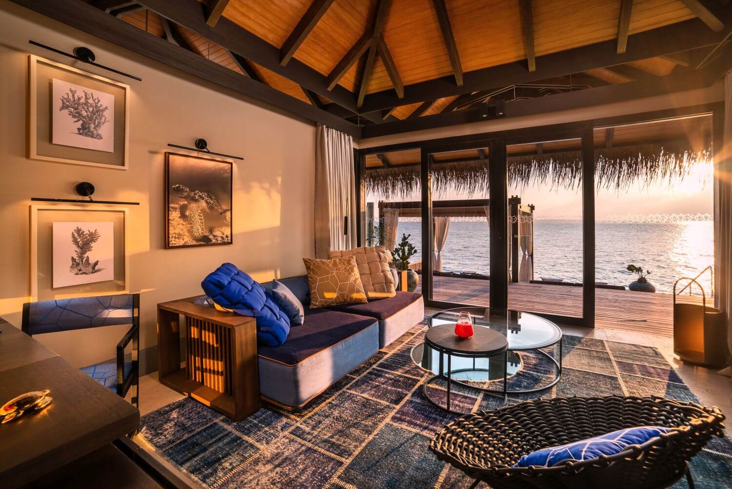  sunset deluxe water pool villa