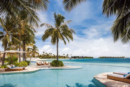 waldorf astoria maldives familienluxusreisen thefamilyproject pool